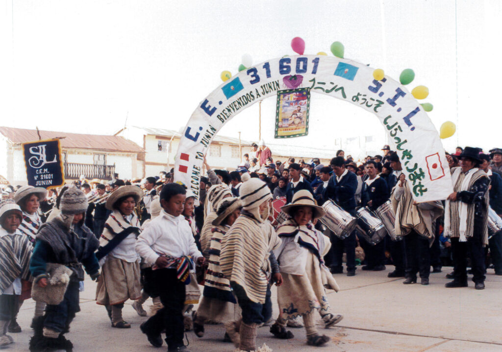マカ祭りの子どもたち